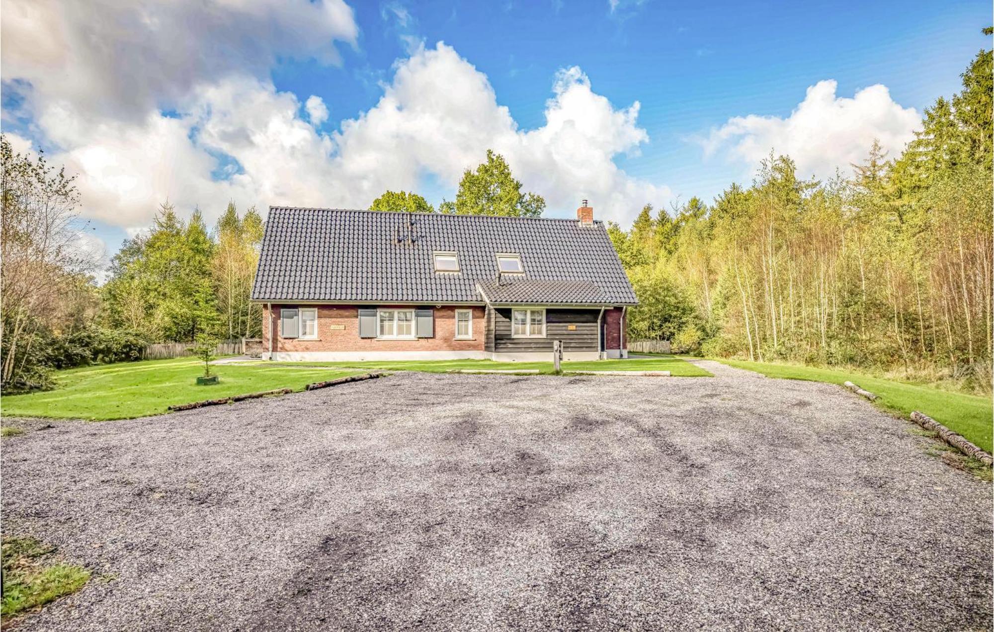 Amazing Home In Rijssen With Wifi エクステリア 写真