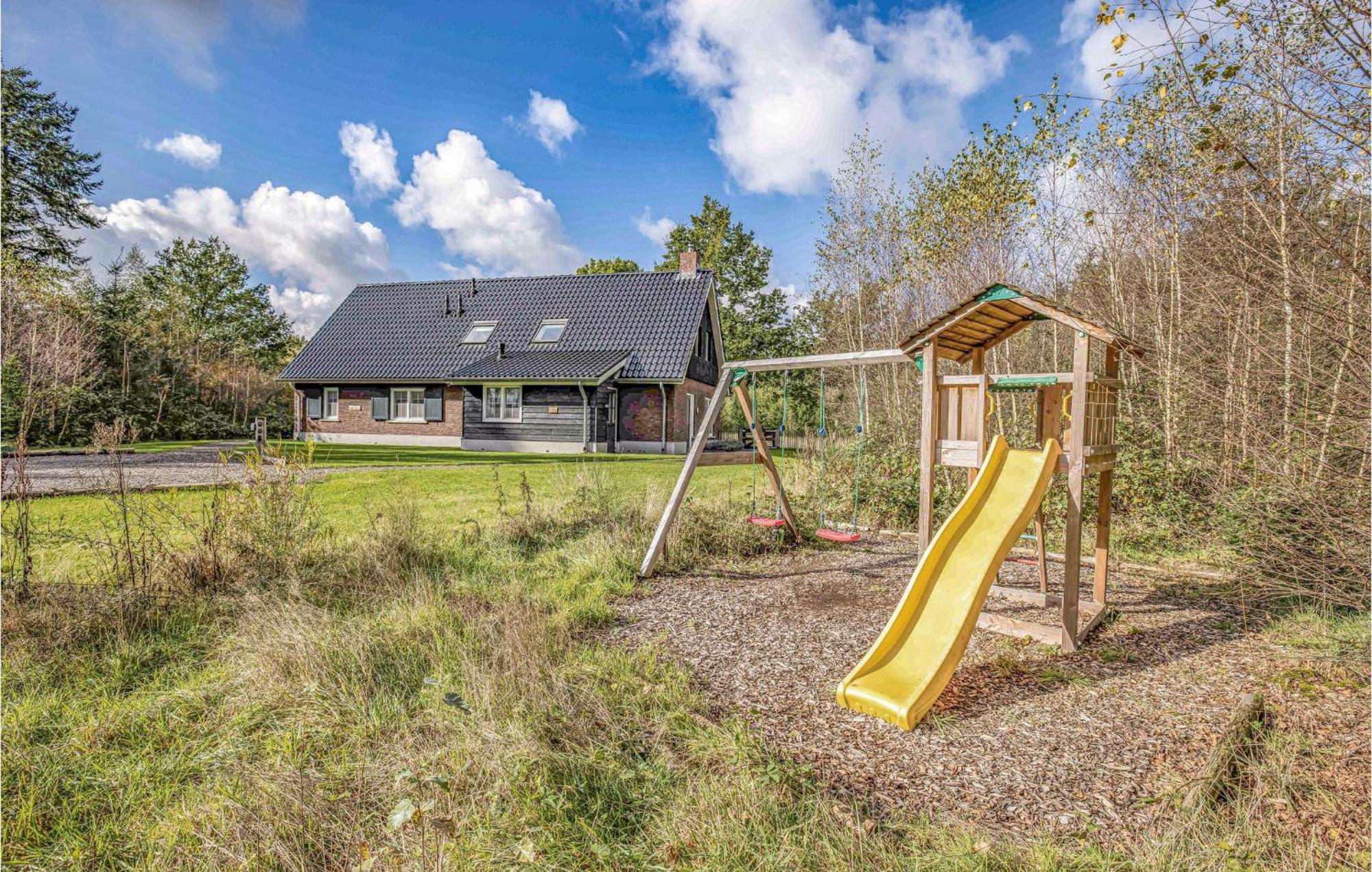 Amazing Home In Rijssen With Wifi エクステリア 写真